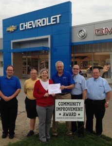 Pictured:   Saluk, Gene Fischer, Dolly Bergmann, Scott Deter,  Rich Perry and Gerald Brink