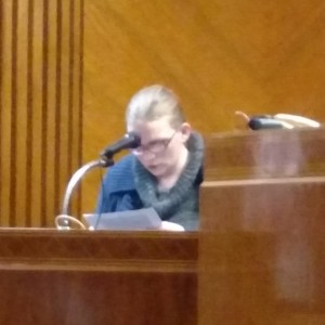 Leatha Slauson reads a statement to the court. 
