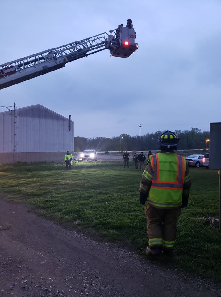 Stuart Fire responds to girl on a grain elevator « KJAN Radio
