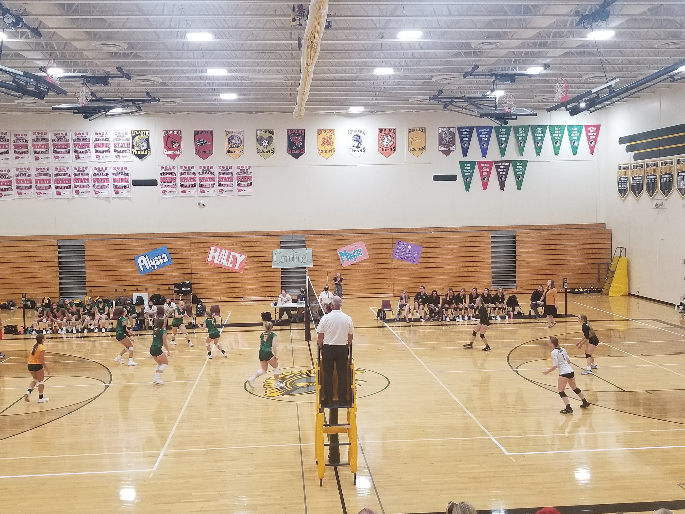 Atlantic starts strong but can’t close out St. Albert volleyball « KJAN