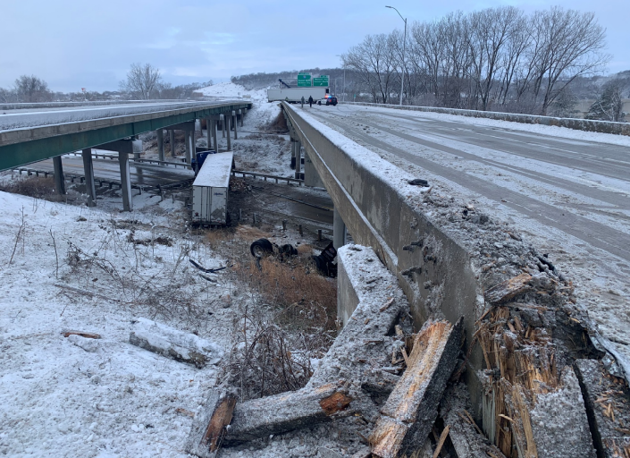 Two accidents cause I80 westbound closure in Council Bluffs Saturday