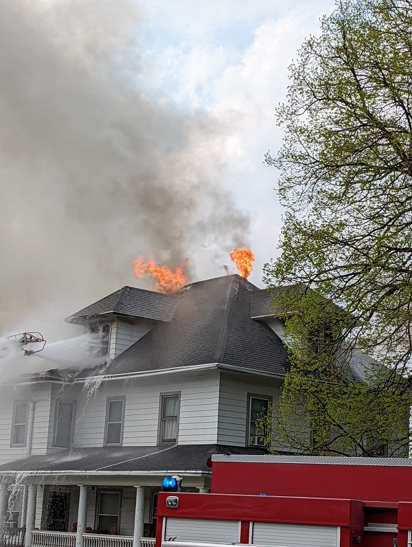 More pics from Tuesday’s house fire in Atlantic « KJAN Radio Atlantic